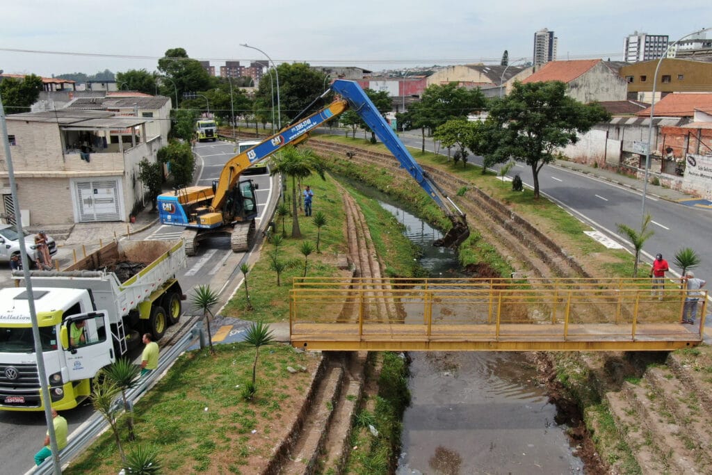 Secretaria de Manutenção remove 815 toneladas de resíduos em outubro