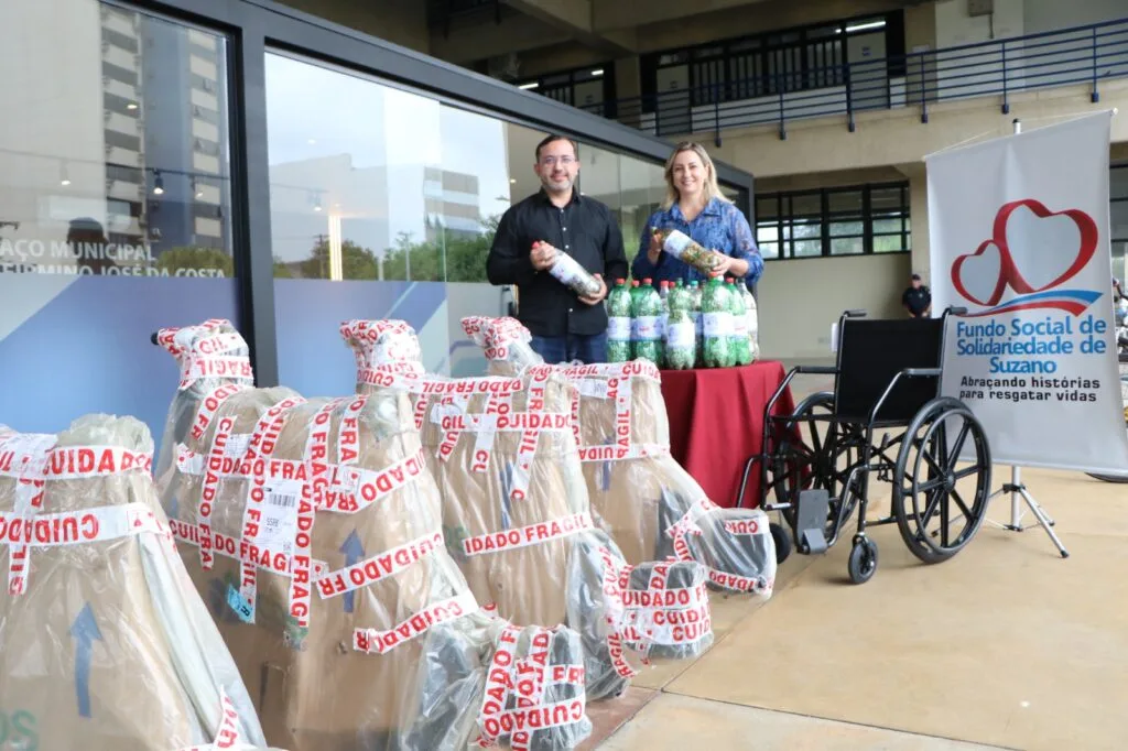 Parceria garante mais cinco cadeiras de rodas ao Fundo Social de Suzano