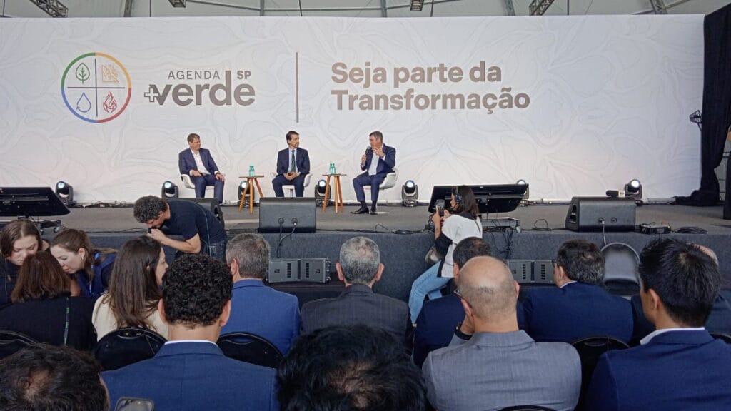 Itaquá marca presença no Summit Agenda SP+Verde, evento pré-COP30