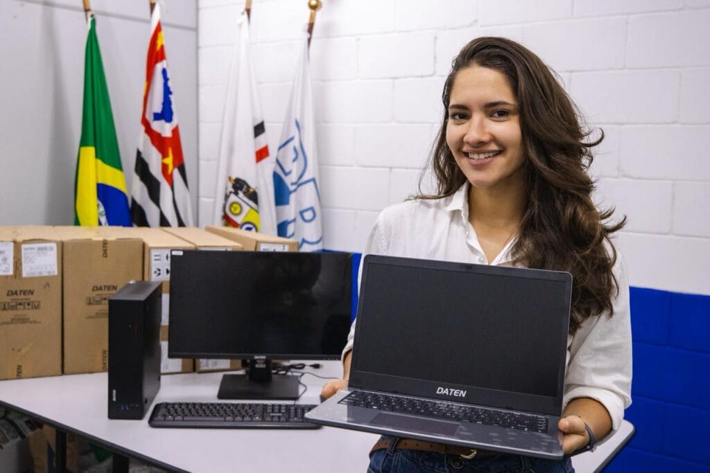 Procon de Itaquá recebe novos equipamentos para reforçar atendimentos e fiscalizações