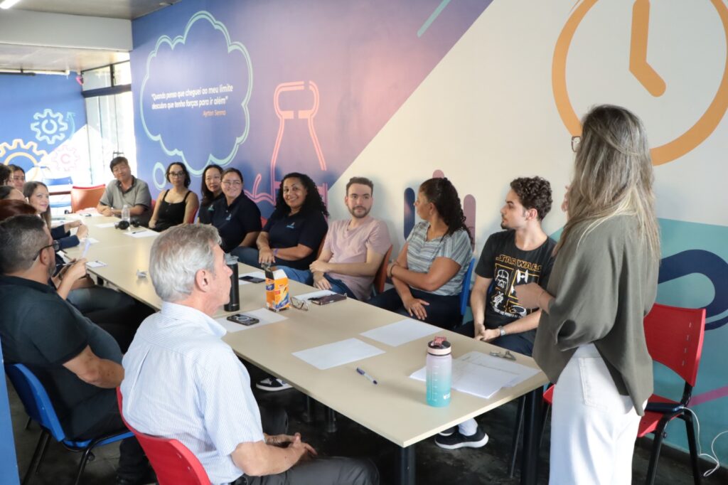 Secretaria de Administração promove encontro com servidores em Suzano